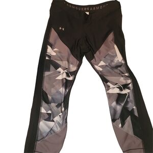 Under Armour Black and Gray Geometric Cropped Leggings XL